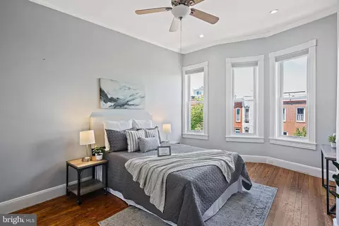 Bedroom - 417 E Fort Ave, Baltimore, MD 21230 photo 2 of 4