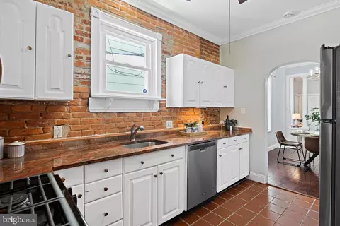 Kitchen - 417 E Fort Ave, Baltimore, MD 21230 photo 3 of 3