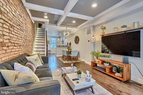 639 S Lehigh St, Baltimore, MD 21224