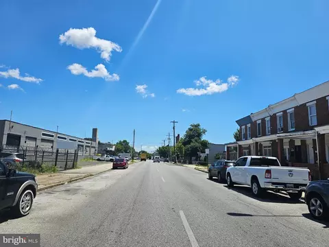 3205 E Monument St, Baltimore, MD 21205 photo 2