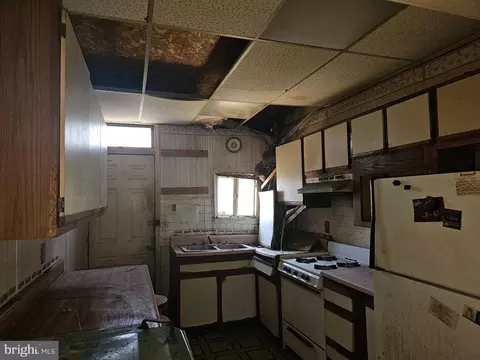 3205 E Monument St, Baltimore, MD 21205 photo 4