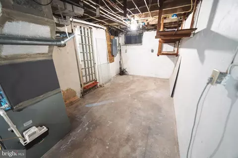 706 E 35th St, Baltimore, MD 21218 photo 31