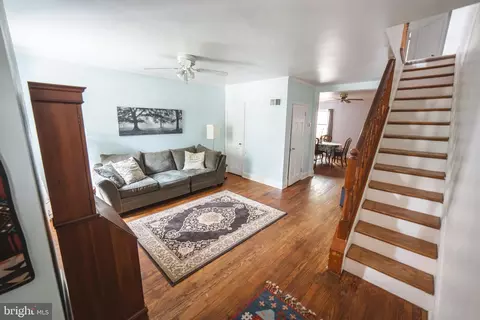 706 E 35th St, Baltimore, MD 21218 photo 4