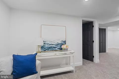 Entry Way - 1311 E 35th St, Baltimore, MD 21218 photo 7 of 9