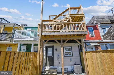 Exterior - 25 S Potomac St S, Baltimore, MD 21224 photo 1 of 5