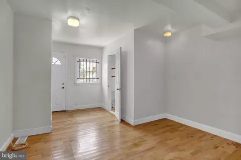 643 Melvin Dr, Baltimore, MD 21230 photo 8