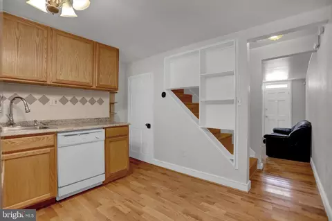 643 Melvin Dr, Baltimore, MD 21230 photo 3