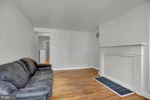 643 Melvin Dr, Baltimore, MD 21230 photo 5