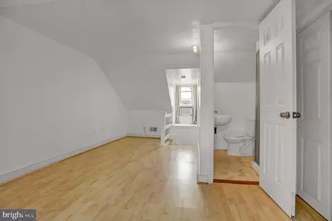 643 Melvin Dr, Baltimore, MD 21230 photo 13