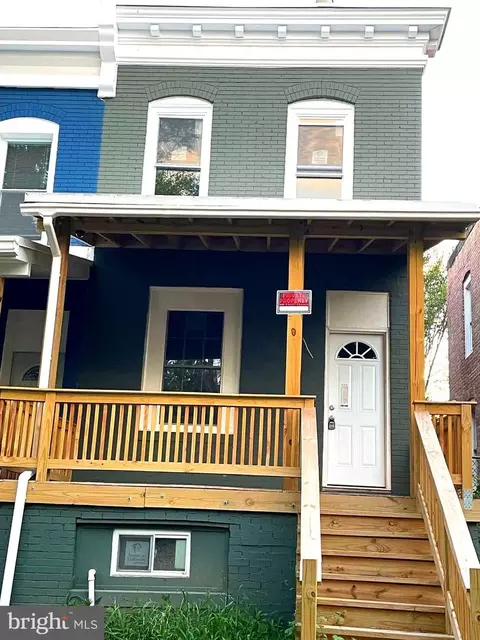 Exterior - 622 Denison St, Baltimore, MD 21229 photo 2 of 9