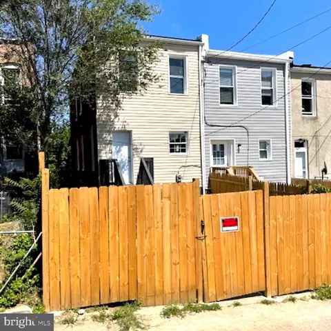 Exterior - 622 Denison St, Baltimore, MD 21229 photo 4 of 9