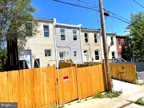 Other - 622 Denison St, Baltimore, MD 21229 photo 2 of 17