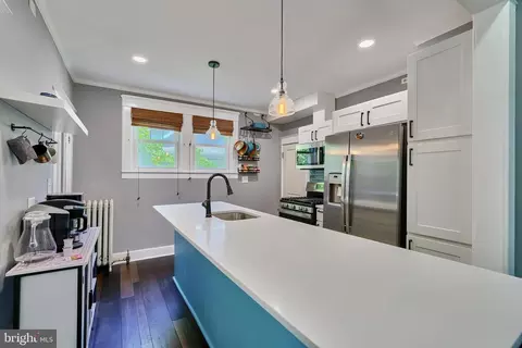 Kitchen - 612 Hollen Rd, Baltimore, MD 21212 photo 3 of 9
