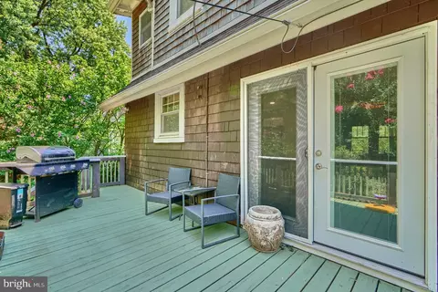 Exterior - 612 Hollen Rd, Baltimore, MD 21212 photo 5 of 15