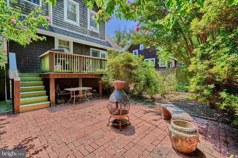 Exterior - 612 Hollen Rd, Baltimore, MD 21212 photo 8 of 15