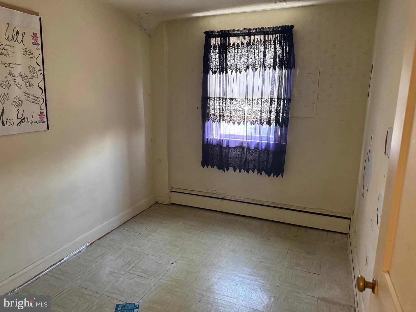 Bedroom - 1822 E Belvedere Ave, Baltimore, MD 21239 photo 3 of 3
