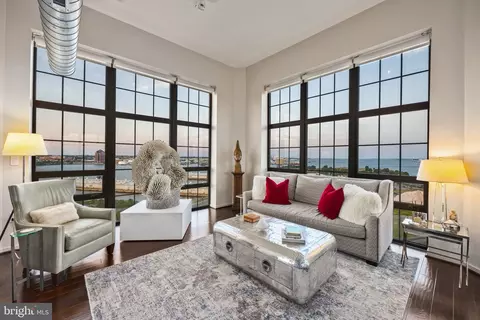 Living - 1200 Steuart St #1715, Baltimore, MD 21230 photo 3 of 11