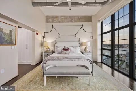 Bedroom - 1200 Steuart St #1715, Baltimore, MD 21230 photo 5 of 11