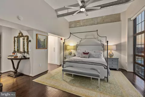 Bedroom - 1200 Steuart St #1715, Baltimore, MD 21230 photo 2 of 11