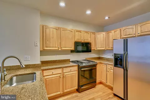 Kitchen - 1613 Marshall St, Baltimore, MD 21230 photo 4 of 5