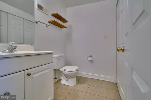 Bath - 1613 Marshall St, Baltimore, MD 21230 photo 1 of 6