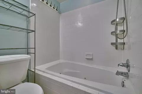 Bath - 1613 Marshall St, Baltimore, MD 21230 photo 5 of 6