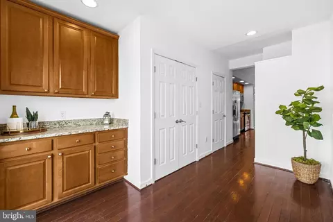 Entry Way - 1422 Marshall St, Baltimore, MD 21230 photo 1 of 4