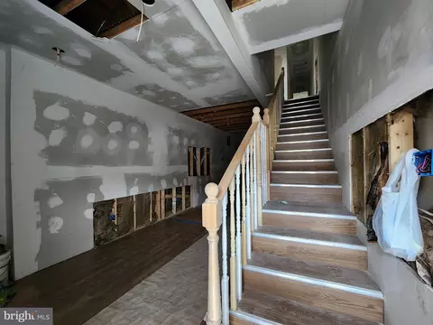 Entry Way - 2039 E North Ave, Baltimore, MD 21213 photo 1 of 12