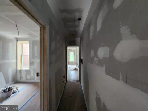 Entry Way - 2039 E North Ave, Baltimore, MD 21213 photo 9 of 12