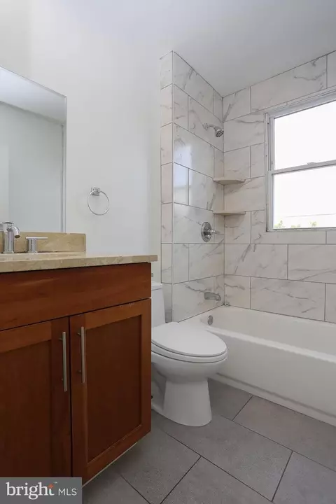 Bath - 3323 Mcelderry St, Baltimore, MD 21205 photo 4 of 4
