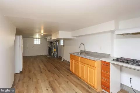 Entry Way - 3323 Mcelderry St, Baltimore, MD 21205 photo 4 of 5