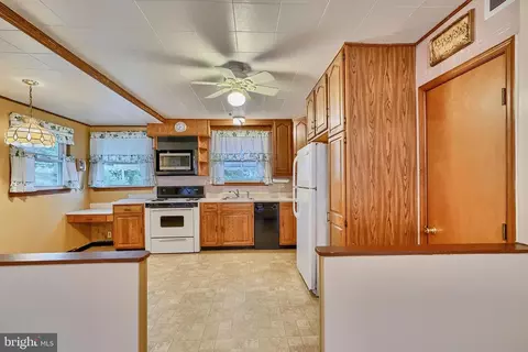 6205 Brown Ave, Baltimore, MD 21224 photo 8