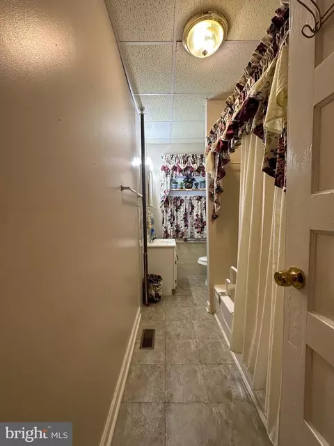 Entry Way - 3511 Springdale Ave, Baltimore, MD 21216 photo 5 of 12