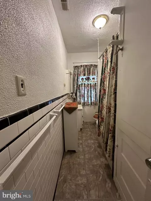 Entry Way - 3511 Springdale Ave, Baltimore, MD 21216 photo 7 of 12