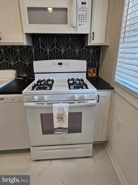 317 Gusryan St, Baltimore, MD 21224 photo 8