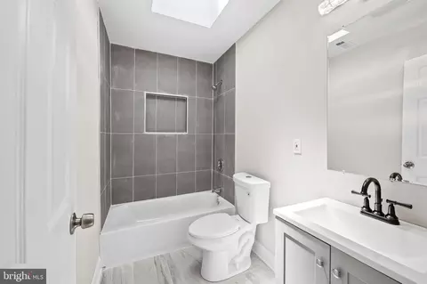 Bath - 3603 Greenmount Ave, Baltimore, MD 21218 photo 1 of 1