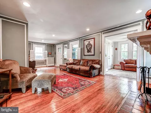 6012 York Rd, Baltimore, MD 21212 photo 12