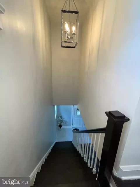 Entry Way - 5214 Biddison Ave, Baltimore, MD 21206 photo 11 of 15