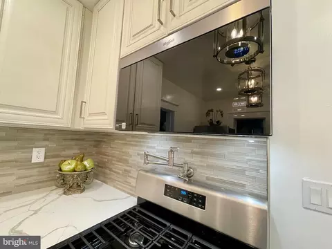Kitchen - 5214 Biddison Ave, Baltimore, MD 21206 photo 4 of 6