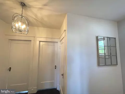 Entry Way - 5214 Biddison Ave, Baltimore, MD 21206 photo 8 of 15