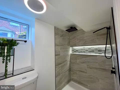 Bath - 5214 Biddison Ave, Baltimore, MD 21206 photo 6 of 8