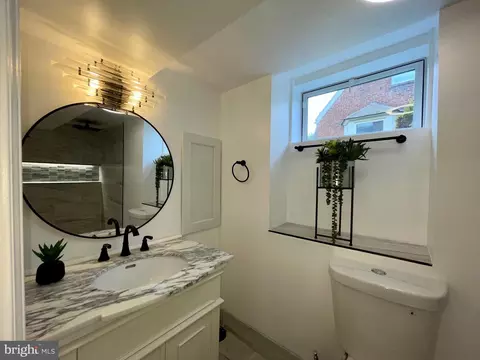 Bath - 5214 Biddison Ave, Baltimore, MD 21206 photo 5 of 8