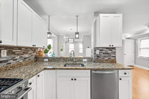 Kitchen - 5938 Kavon Ave, Baltimore, MD 21206 photo 4 of 4
