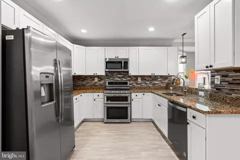 Kitchen - 5938 Kavon Ave, Baltimore, MD 21206 photo 2 of 4
