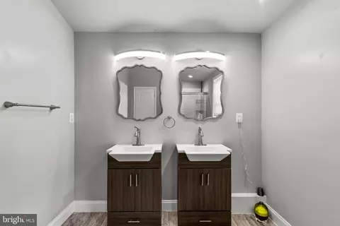 Bath - 5938 Kavon Ave, Baltimore, MD 21206 photo 5 of 5