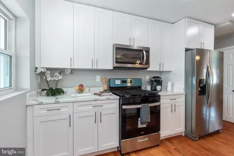 Kitchen - 3827 Crestlyn Rd, Baltimore, MD 21218 photo 2 of 3