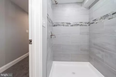 Entry Way - 3827 Crestlyn Rd, Baltimore, MD 21218 photo 19 of 19