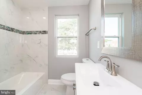 Bath - 3827 Crestlyn Rd, Baltimore, MD 21218 photo 2 of 2
