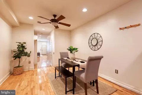 Entry Way - 1824 E Pratt St E, Baltimore, MD 21231 photo 6 of 9