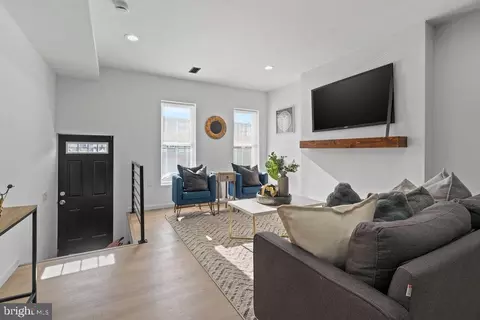 810 N Stricker St, Baltimore, MD 21217 photo 2